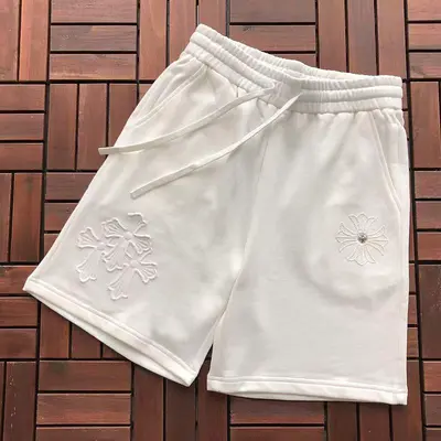 ¥~135 CH🔥OM🔥 HE🔥RTS SHORTS 55050555 (im 185CM 80KG iwear size S in the photo)