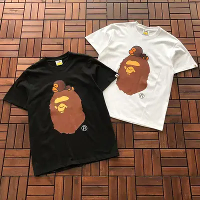 ￥~89 BAPE T-SHIRT 55050622 (im 185CM 70KG iwear size M in the photo)