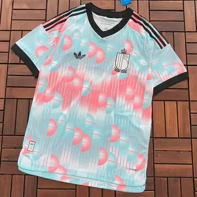 ￥~85 FOOTBALL T-SHIRT 55050657 (im 185CM 70KG iwear size L in the photo)