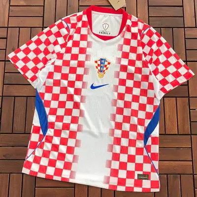 ￥~85 FOOTBALL T-SHIRT 55050652 (im 185CM 70KG iwear size L in the photo)