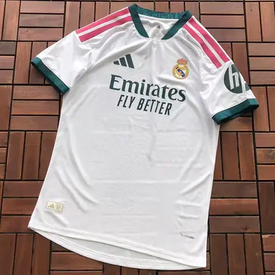 ￥~85 FOOTBALL T-SHIRT 55050648 (im 185CM 70KG iwear size XL in the photo)
