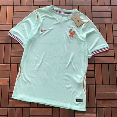 ￥~85 FOOTBALL T-SHIRT 55050658 (im 185CM 70KG iwear size L in the photo)