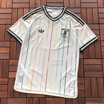￥~85 FOOTBALL T-SHIRT 55050655 (im 185CM 70KG iwear size L in the photo)
