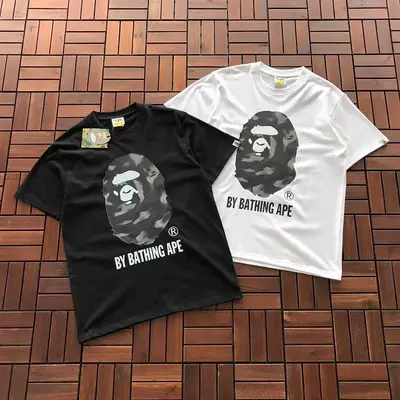 ￥~89 BAPE T-SHIRT 55050613 (im 185CM 70KG iwear size M in the photo)