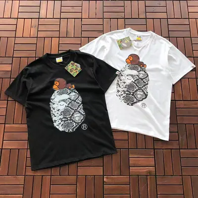 ￥~89 BAPE T-SHIRT 55050611 (im 185CM 70KG iwear size M in the photo)