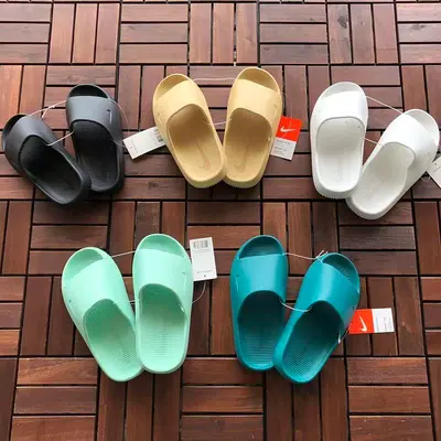 ¥79 N🔥K🔥 SLIPPERS 88050622