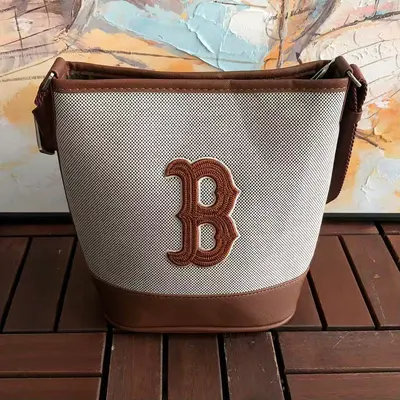 ¥~99 MLB BAG 66050735 (长24CM*宽23CM*高13CM)