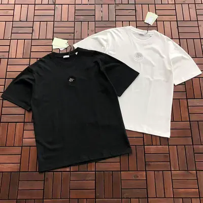 ￥~149 B🔥RB🔥RRY T-SHIRT 66051001 (im 180CM 68KG iwear size XL in the photo)