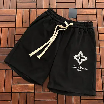 ￥~169 L🔥SHORTS 66051200 (im 185CM 70KG iwear size XL in the photo)