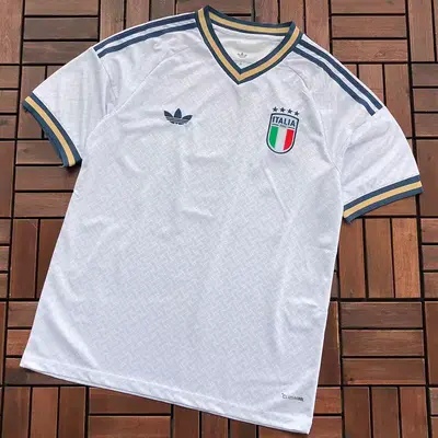 ￥ ~ 59 FOOTBALL T-SHIRT 55051135 (im 185CM 80KG iwear size M in the photo)