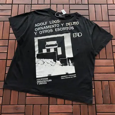 ￥~95 E.R.D T-SHIRT 77051275 (im 185CM 80KG iwear size M in the photo)