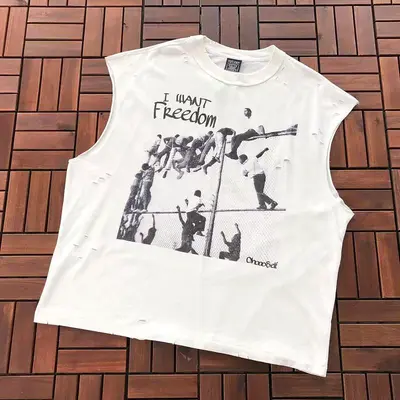 ￥~109 CHOOOSELF VEST 55051241 (im 185CM 70KG iwear size M in the photo)