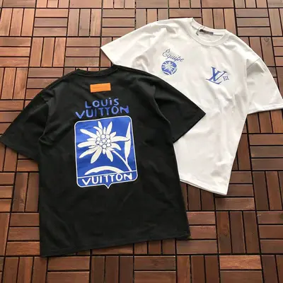 ￥79 L🔥T-SHIRT 88051227 (im 185CM 80KG iwear size S in the photo)