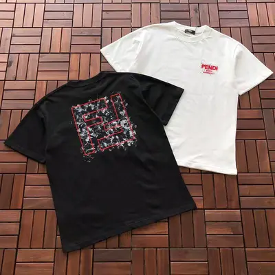￥~135 F🔥🔥D🔥 T-SHIRT 77051320 (im 185CM 70KG iwear size M in the photo)