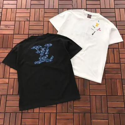 ￥~139 L🔥T-SHIRT 77051374 (im 185CM 70KG iwear size L in the photo)