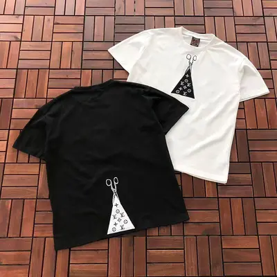 ￥~139 L🔥T-SHIRT 77051371 (im 185CM 70KG iwear size L in the photo)