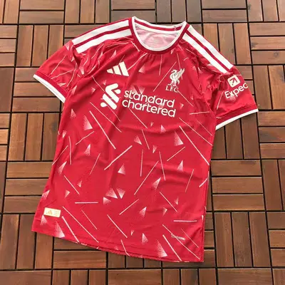 ￥~65 FOOTBALL T-SHIRT 55051332 (im 185CM 70KG iwear size M in the photo)