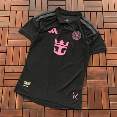 ￥~65 FOOTBALL T-SHIRT 55051343 (im 185CM 70KG iwear size M in the photo)