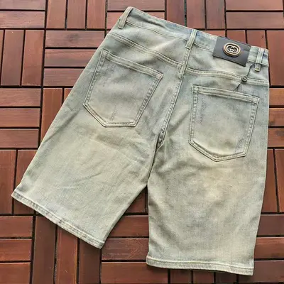 ¥~159 G🔥C🔥I SHORTS JEANS 77051453 (im 185CM 70KG iwear size 30 in the photo)