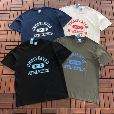 ¥~85 UNDEFEATED T-SHIRT 55051426 (im 185CM 80KG iwear size L in the photo)