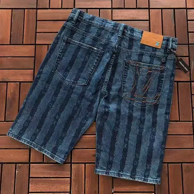 ￥~229 L🔥 SHORTS JEANS 66051520 (im 185CM 70KG iwear size 34 in the photo)