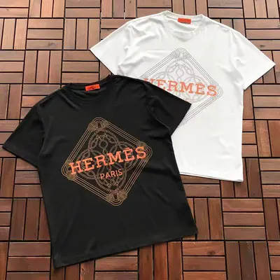 ￥~129 H🔥R🔥E🔥 T-SHIRT 77051833 (im 185CM 80KG iwear size L in the photo)