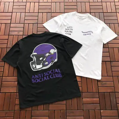 ¥~85 ANTI SOCIAL SOCIAL CLUB T-SHIRT 55051849 (im 185CM 70KG iwear size L in the photo)