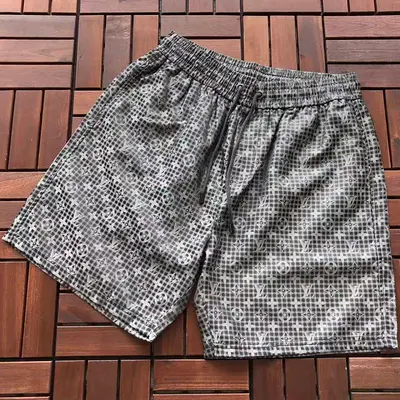￥~175 L🔥 SHORTS 55051914 (im 185CM 70KG iwear size M in the photo)