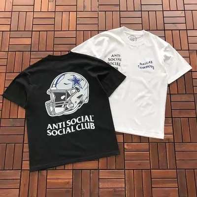 ￥~85 ANTI SOCIAL SOCIAL CLUB T-SHIRT 55051822 (im 185CM 70KG iwear size M in the photo)