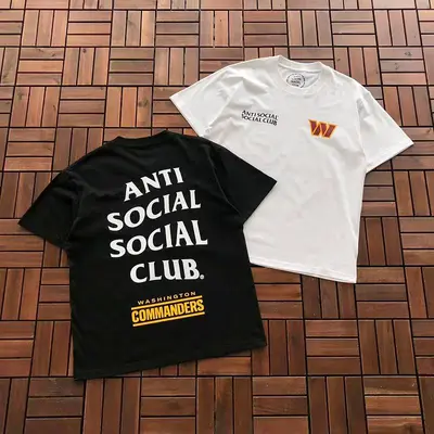 ￥~85 ANTI SOCIAL SOCIAL CLUB T-SHIRT 55051818 (im 185CM 70KG iwear size M in the photo)