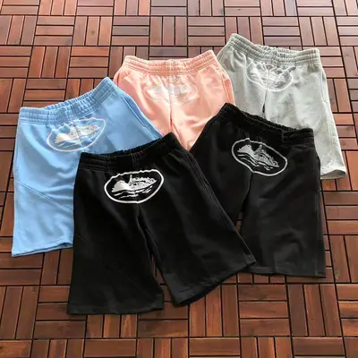 ￥~99 C🔥RT🔥🔥Z SHORTS 33101203 (im 176CM 58KG iwear size M in the photo)
