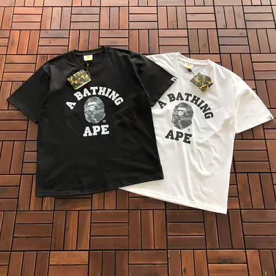 ￥~89 BAPE T-SHIRT 11112435 (im 176CM 58KG iwear size M in the photo)
