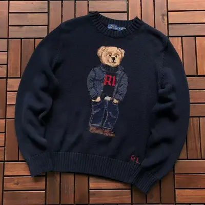 ￥~319 RA🔥PH🔥AU🔥EN SWEATER 22111152 (im 176CM 58KG iwear size M in the photo)