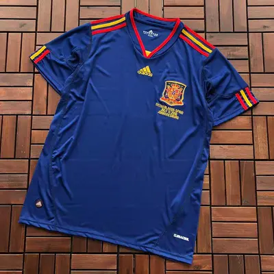 ￥ ~ 69 FOOTBALL T-SHIRT 55052111 (im 185CM 80KG iwear size 2XL in the photo)