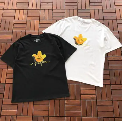 ¥~79 TRAVIS SCOTT T-SHIRT 77052211 (im 185CM 70KG iwear size M in the photo)