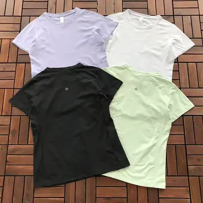 ¥125 L🔥🔥UL🔥M🔥N T-SHIRT WOMAN 88052202