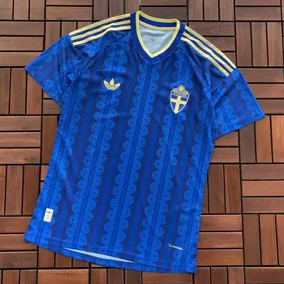 ¥ ~ 65 FOOTBALL T-SHIRT 55052547 (im 185CM 80KG iwear size L in the photo)