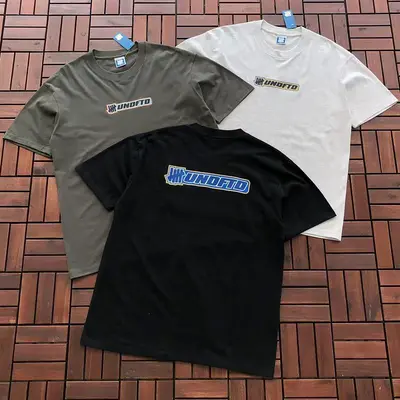 ¥~85 UNDEFEATED T-SHIRT 55052511 (im 185CM 80KG iwear size L in the photo)