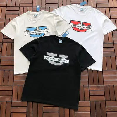 ¥ ~ 85 UNDEFEATED T-SHIRT 55052508 (im 185CM 80KG iwear size L in the photo)