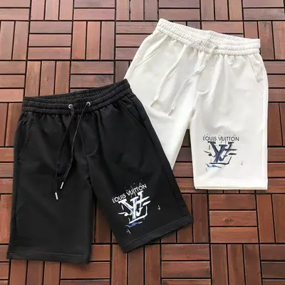 ￥~115 L🔥SHORTS 55052655 (im 185CM 80KG iwear size L in the photo)