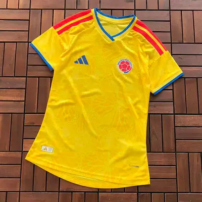 ￥ ~ 65 FOOTBALL T-SHIRT 55052741 (im 185CM 70KG iwear size M in the photo)