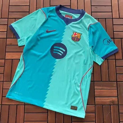 ￥~65 FOOTBALL T-SHIRT 55052732 (im 185CM 70KG iwear size L in the photo)