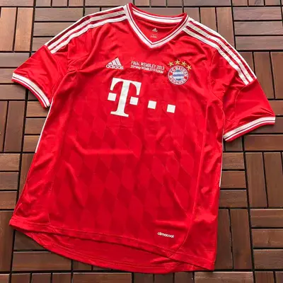 ￥~69 FOOTBALL T-SHIRT 55052720 (im 185CM 70K iwear size M in the photo)