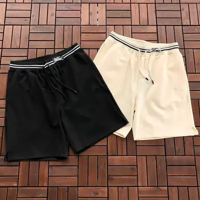 ￥~159 B🔥RB🔥RRY SHORTS 66053121 (im 185CM 80KG iwear size XL in the photo)