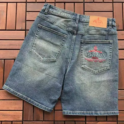 ￥~195 P🔥A🔥A SHORTS JEANS 66053130 (im 185CM 80KG iwear size 31 in the photo)