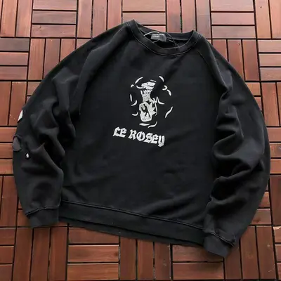 ￥~139 E.R.D SWEATER 77053118 (im 185CM 70KG iwear size M in the photo)