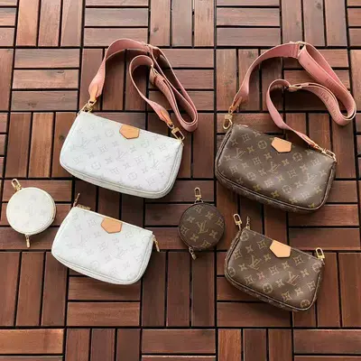 ￥ ~ 135 L🔥BAG 55060140（长24CM*宽14CM*高4CM）