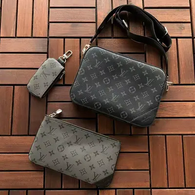 ￥ ~ 199 L🔥BAG 55060141（长25CM*宽18CM*高4CM）