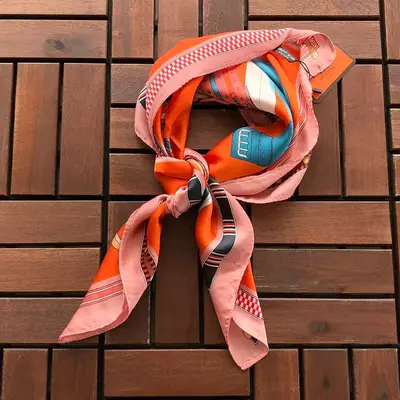 ￥~56 H🔥R🔥E🔥SCARF 55060171 (长69CM*宽69CM)