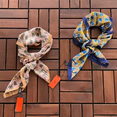￥~56 H🔥R🔥E🔥SCARF 55060158 (长69CM*宽69CM)